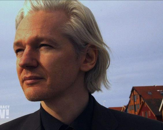 Julian Assange, l&#039;obiettivo è distruggerlo