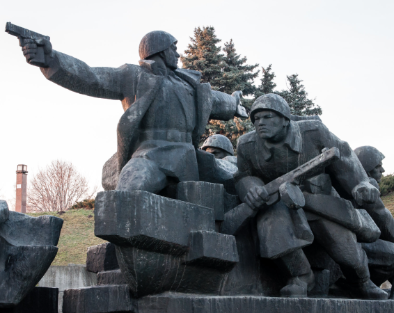 Ucraina%20monumento%20combattenti%201-e1a35308 Storie d'Europa